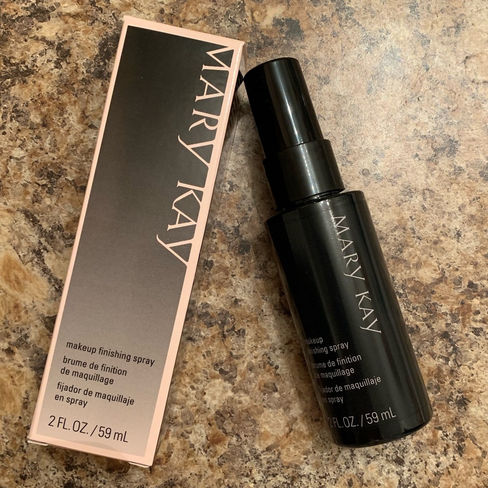 Mary Kay Makeup Finishing Spray